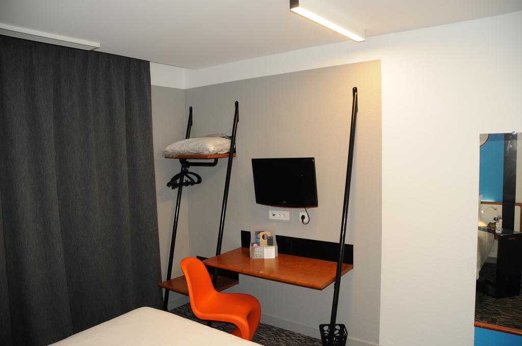 فندق Ibis Styles Chambery Centre Gare الغرفة الصورة